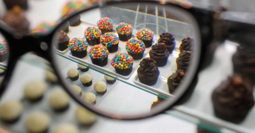 Quais são os sinais e sintomas da miopia?