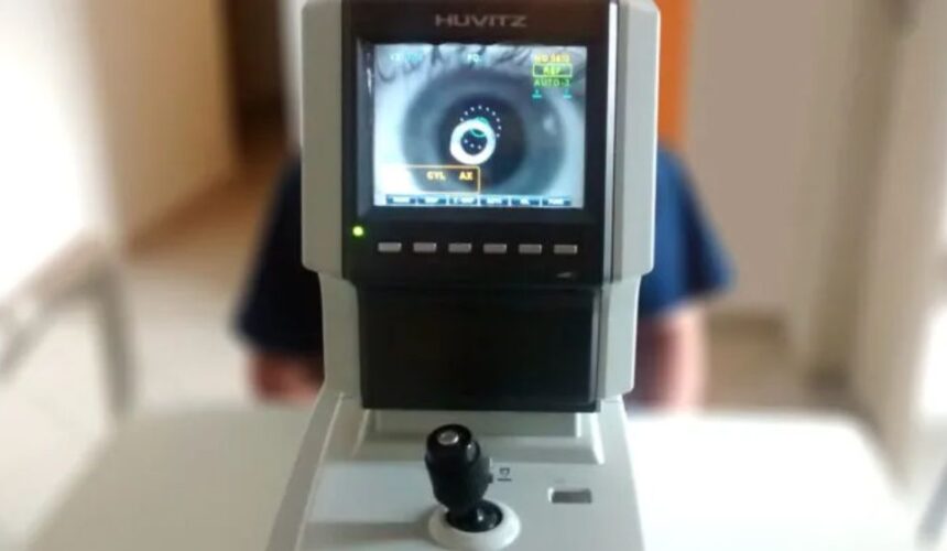 Auto Refratómetro: o que é e para que serve este equipamento Auto Refratómetro: o que é e para que serve este equipamento